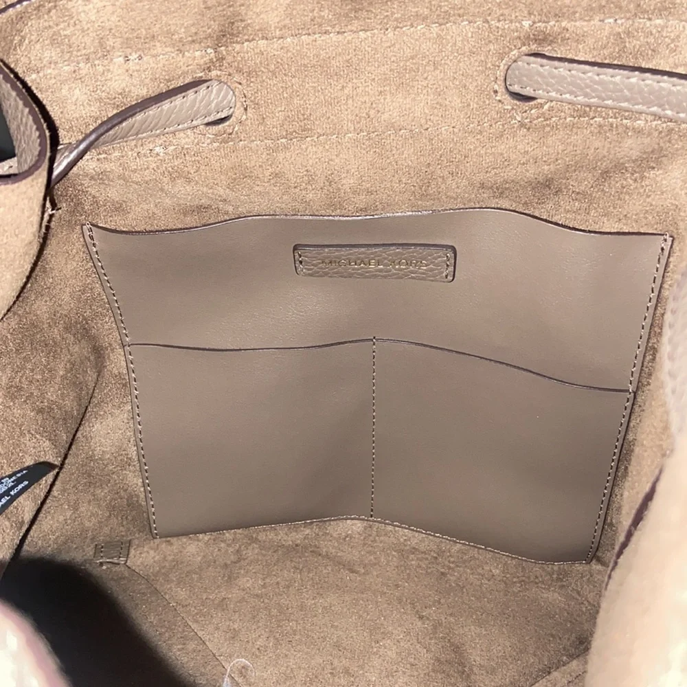 Authentic MK - Picture 3 of 4